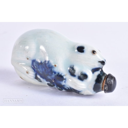 1817 - AN ANTIQUE CHINESE KOREAN PORCELAIN RAT SNUFF BOTTLE. 7.5 cm x 3.75 cm.