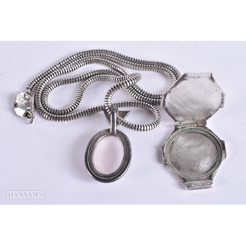 1830 - A SILVER AMETHYST PENDANT NECKLACE. 25 grams. Chain 50 cm long, pendant 3.25cm x 2.5 cm.