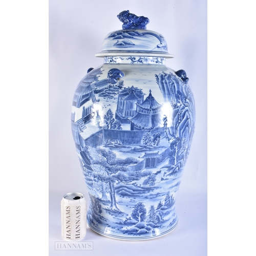 2024 - A LARGE EARLY 20TH CENTURY CHINESE BLUE AND WHITE PORCELAIN VASE AND COVER Late Qing, painted with e... 