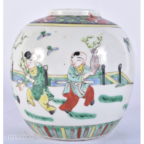 2028 - AN EARLY 20TH CENTURY CHINESE FAMILLE VERTE PORCELAIN JAR Late Qing/Republic. 12cm wide.