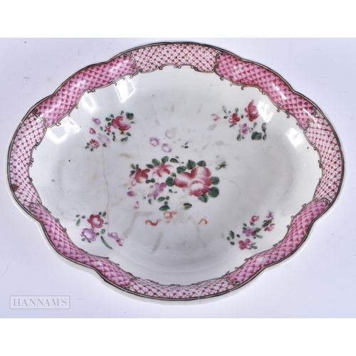 2064 - AN 18TH CENTURY CHINESE FAMILLE ROSE PORCELAIN LOBED DISH Qianlong. 20 cm x 15 cm.