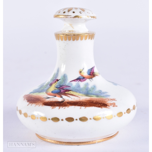109 - AN EARLY 19TH CENTURY ENGLISH PORCELAIN SCENT BOTTLE AND STOPPER painted with birds. 6.5 cm high.