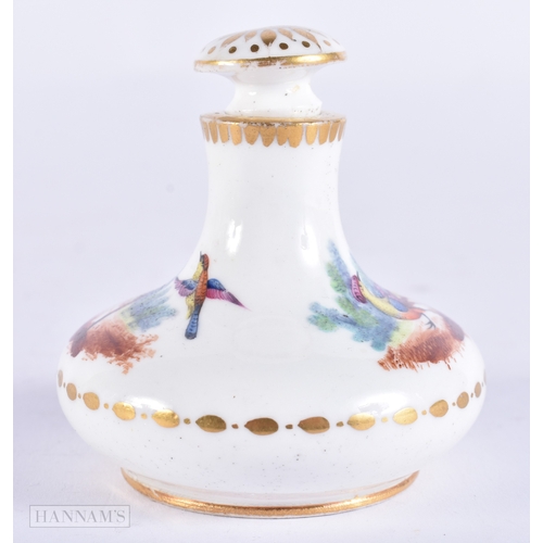 109 - AN EARLY 19TH CENTURY ENGLISH PORCELAIN SCENT BOTTLE AND STOPPER painted with birds. 6.5 cm high.