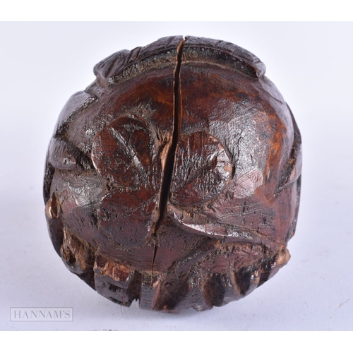 153 - A RARE ANTIQUE IRISH IRELAND FOR EVER CARVED WOOD CLUB. 46 cm long.