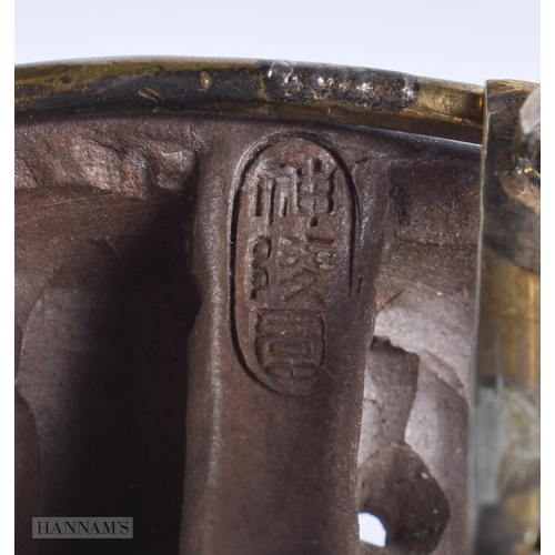 375 - AN UNUSUAL 19TH CENTURY JAPANESE MEIJI PERIOD POTTERY MASK NETSUKE. 4.5 cm x 3.5 cm.