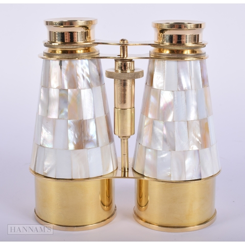 381 - A PAIR OF OVERSIZED MOTHER OF PEARL OPERA GLASS BINOCULARS. 14 cm x 10 cm.