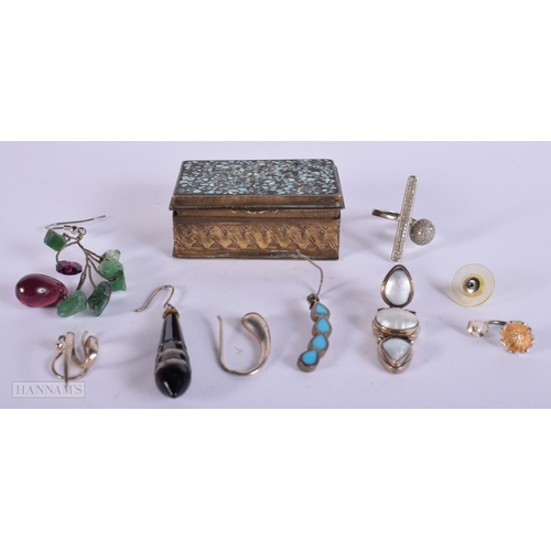 401 - JEWELLERY etc. 73 grams. (qty)