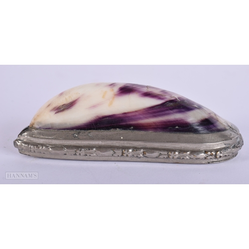 403 - AN ANTIQUE WHITE METAL PURPLE SHELL SNUFF BOX. 66 grams. 9.5 cm x 4.75 cm.