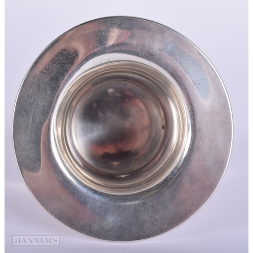 405 - A NOVELTY AMERICAN REED AND BARTON SILVER TOP HAT TOOTH PICK HOLDER. 74.4 grams. 6 cm x 9 cm.