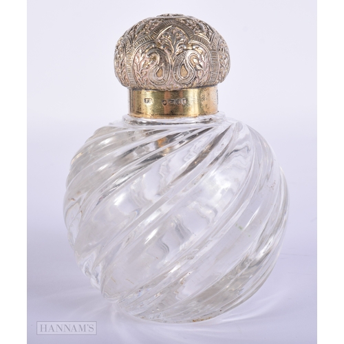 414 - A VICTORIAN SILVER MOUNTED GLASS SCENT BOTTLE. 12 cm x 8 cm.