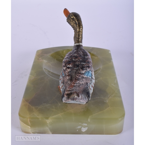 420 - AN ART DECO COLD PAINTED BRONZE DUCK ONYX ASHTRAY. 14 cm wide.