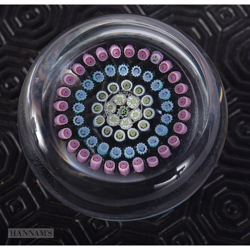 424 - A BACCARAT GLASS PAPERWEIGHT. 7 cm wide.