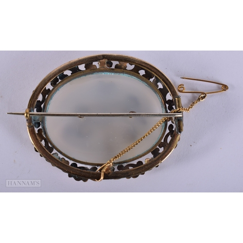 430 - A VICTORIAN YELLOW METAL AGATE AND TURQUOISE BROOCH. 27 grams. 6 cm x 4.5 cm.
