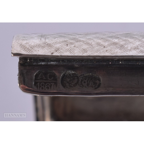438 - AN ANTIQUE RUSSIAN SILVER BOX. 106 grams. 8.75 cm x 5 cm.