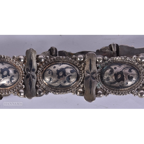 114 - A 19TH CENTURY RUSSIAN SILVER NIELLO BELT decorated with motifs. 427 grams. 75 cm long.