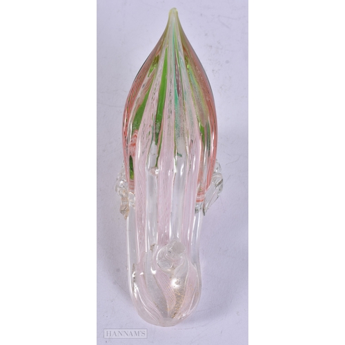 14 - AN UNUSUAL SPIRALLY MOULDED GLASS SHOE possibly Italian. 14.5 cm wide.
