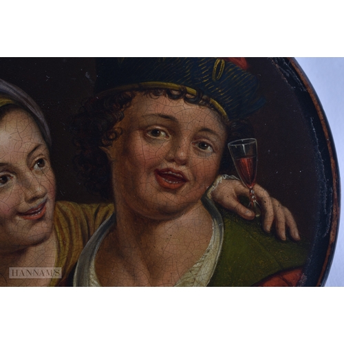 36 - A FINE 19TH CENTURY CONTINENTAL PAINTED PAPIER MACHE SNUFF BOX Attributed to Stobwasser. 10 cm diame... 