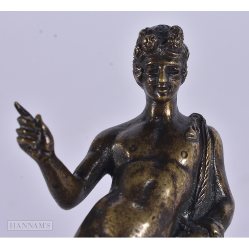 50 - A 19TH CENTURY EUROPEAN GRAND TOUR BRONZE FIGURE OF NARCISSUS. 11 cm high.