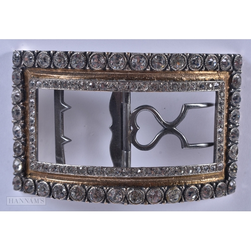 83 - A LOVELY EARLY 19TH CENTURY PASTE SET BELT BUCKLE within fitted leather case. 8.5 cm x 5.25 cm.