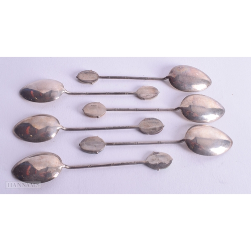 1160 - 6 x .900 Chinese silver spoons 65g. 10.5 cm long. (6)