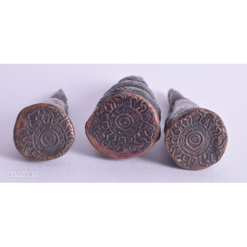 1183 - Antique Tibetan Bronze Seals. 124 grams. 6.25 cm x 2.25 cm. (3)