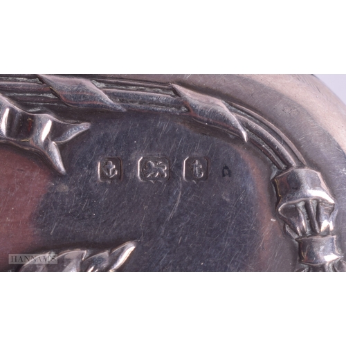 1217 - Antique 1918 Birmingham Sterling Silver Rose Detailed Coin Purse / Bag (88g). 11.75 cm x 9.25 cm.