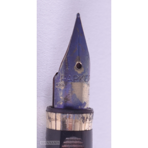 1220 - Vintage Parker 75 .925 Sterling Silver Cased Fountain Pen w/ 14ct Nib WRITING. 12.75 cm long.