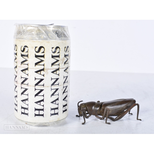 3017 - A Japanese bronze locust 8 cm.