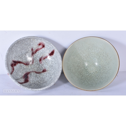3059 - A Chinese porcelain Celadon crackle glaze conical bowl together with a Japanese bowl 9 x 17.5 cm (2)... 