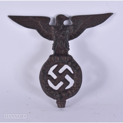 348 - A CONTINENTAL CAST IRON MILITARY PLAQUE. 526 grams. 16.5 cm x 19 cm.