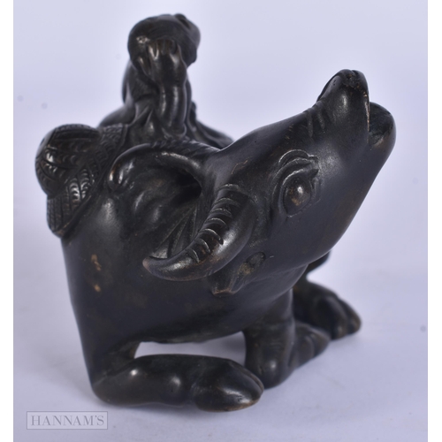 416 - AN 18TH/19TH CENTURY CHINESE BRONZE WATER DROPPER Qing, modelled as a figure upon a buffalo. 7.5 cm ... 