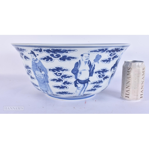 420 - A VERY LARGE EARLY 20TH CENTURY CHINESE BLUE AND WHITE PORCELAIN BOWL Late Qing, painted with immort... 