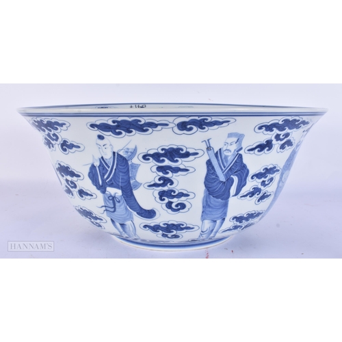 420 - A VERY LARGE EARLY 20TH CENTURY CHINESE BLUE AND WHITE PORCELAIN BOWL Late Qing, painted with immort... 