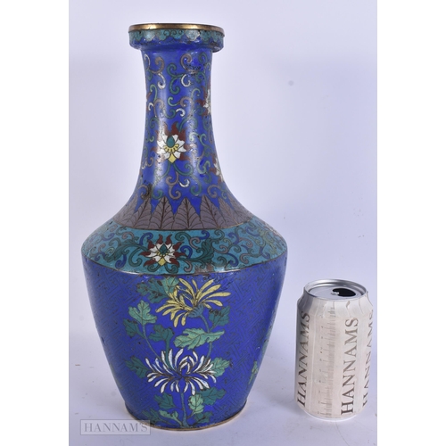 421 - A LARGE 18TH/19TH CENTURY CHINESE CLOISONNE ENAMEL VASE Qianlong/Jiaqing, decorated with foliage and... 
