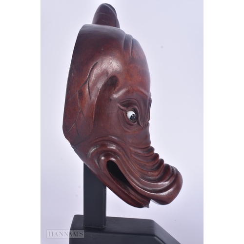 428 - AN UNUSUAL 19TH CENTURY CHINESE CARVED HARDWOOD WILD BOAR HEAD Qing. 32 cm x 10 cm.