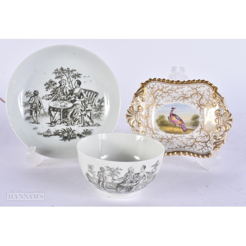445 - AN EARLY 19TH CENTURY FLIGHT BARR AND BARR WORCESTER DISH together with a C1780 Worcester teabowl an... 