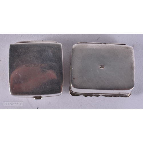 891 - TWO MINIATURE SILVER BOXES. 16 grams. 5 cm x 3 cm. (2)