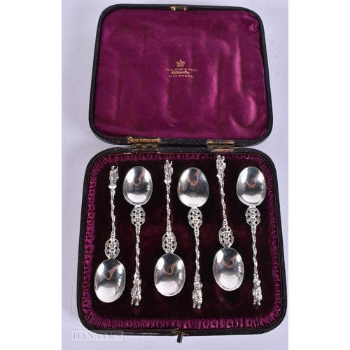 896 - A SET OF SIX VICTORIAN APOSTLE SPOONS. 90 grams. 11 cm long.