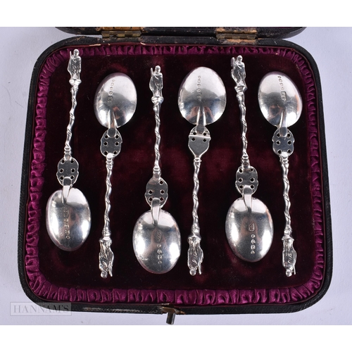 896 - A SET OF SIX VICTORIAN APOSTLE SPOONS. 90 grams. 11 cm long.