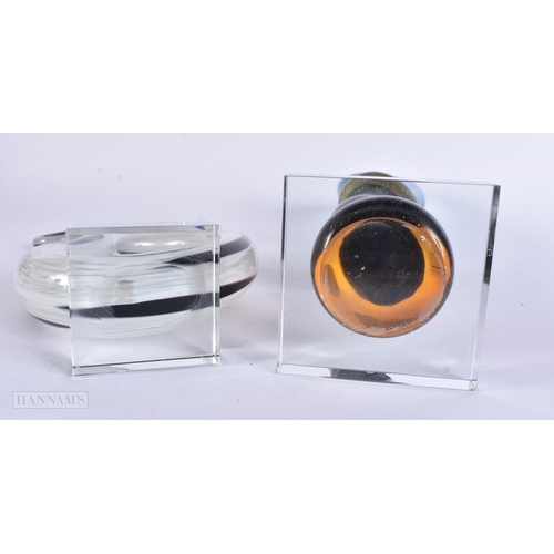 900 - TWO LARGE STYLISH ART GLASS SCULPTURES. 42 cm high. (2)