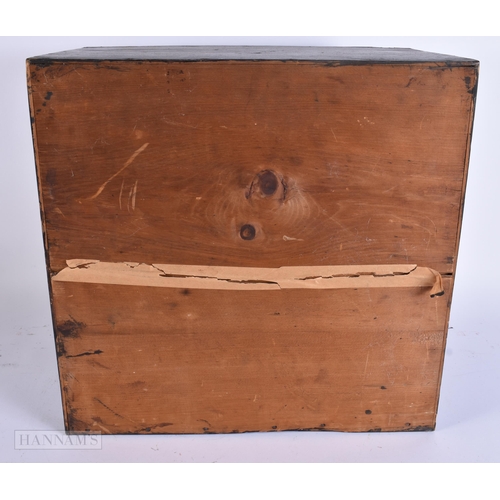 921 - AN UNUSUAL VICTORIAN/EDWARDIAN J SAYER TAXIDERMY BIRDS NEST TREE TRUNK DISPLAY. 40 cm x 40 cm.