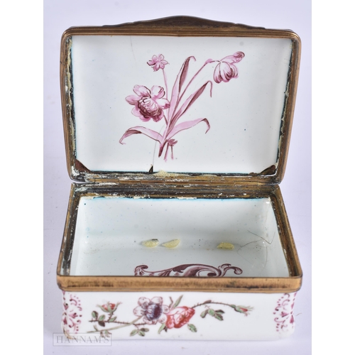 933 - AN 18TH CENTURY ENGLISH ENAMELLED BOX. 7.5 cm x 5.5 cm.