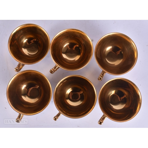 937 - A BAVARIAN VIENNA STYLE TEASET. Largest 18 cm wide. (qty)