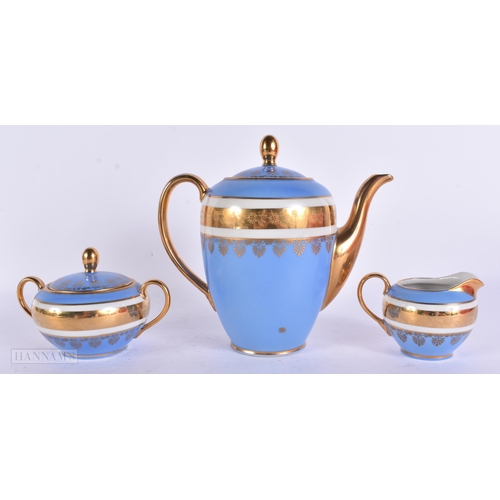 937 - A BAVARIAN VIENNA STYLE TEASET. Largest 18 cm wide. (qty)