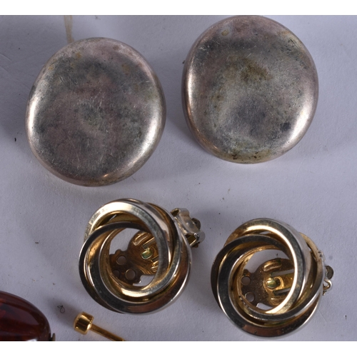247 - ASSORTED JEWELLERY. (qty)
