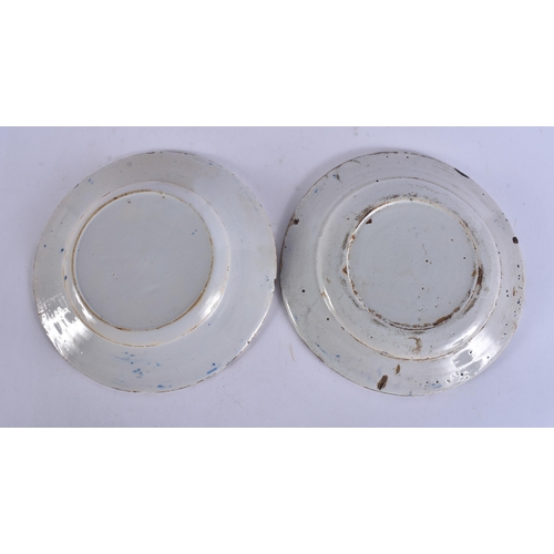 258 - TWO 18TH CENTURY DUTCH DELFT BLUE AND WHITE PLATES. 22 cm wide. (2)