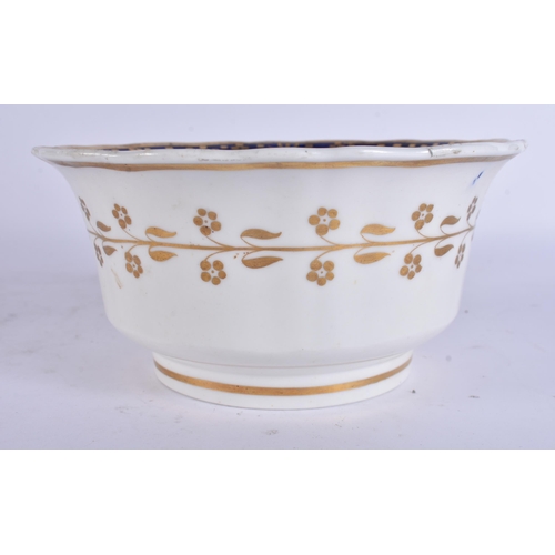 272 - AN EARLY 19TH CENTURY ENGLISH PORCELAIN SCALLOPED BOWL painted with flowers. 17 cm wide.
