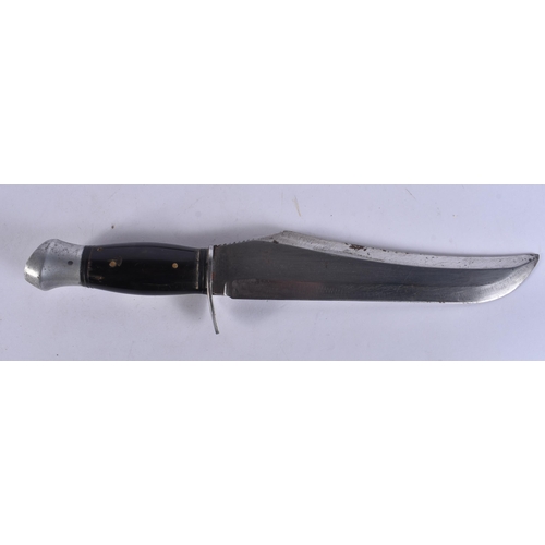 281 - A VINTAGE HORN HANDLED BOWIE KNIFE. 37 cm long.