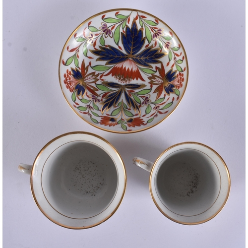 120 - TWO EARLY 19TH CENTURY CHAMBERLAINS WORCESTER PORCELAIN TRIOS. (6)