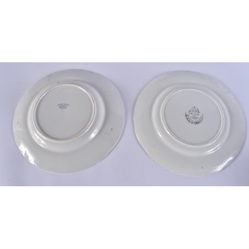 122 - SIX 19TH CENTURY CHAMBERLAINS AND GRAINGERS WORCESTER PLATES AND DISHES. (6)